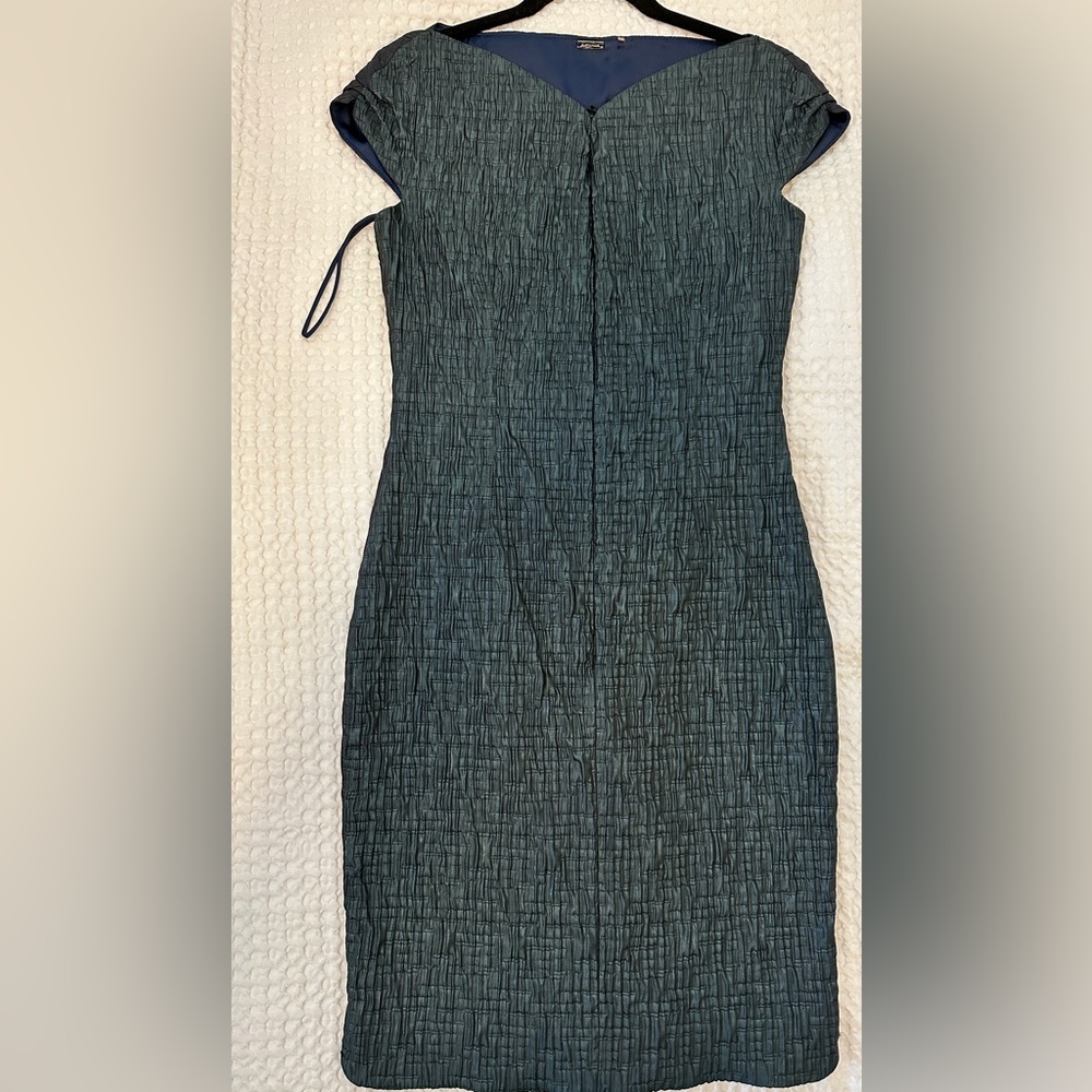 Ellie Tahari cocktail dress perfect condition